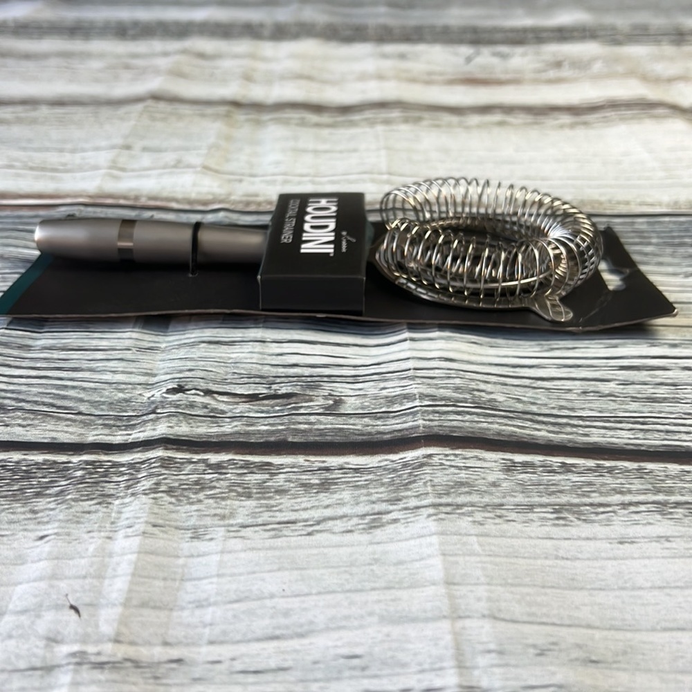 HOUDINI Cocktail Strainer Stainless Steel With a 3.5"W x 8.7"L in Size - Picture 2 of 8